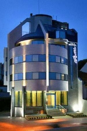 Riverside Family Hotel Γιάμπολ Εξωτερικό φωτογραφία