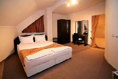 Riverside Family Hotel Γιάμπολ Εξωτερικό φωτογραφία